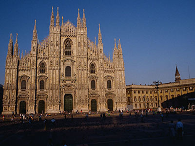 中國(guó)包裝聯合會(huì)徐斌會(huì)長(cháng)在八屆一(yī)次理(lǐ)事(shì)會(huì)上(shàng)的(de)講話(huà)